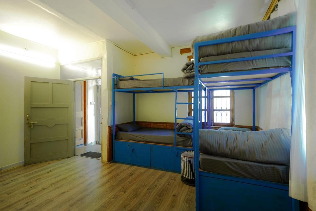 מנאלי Mars Monkey Hostel & Cafe מראה חיצוני תמונה