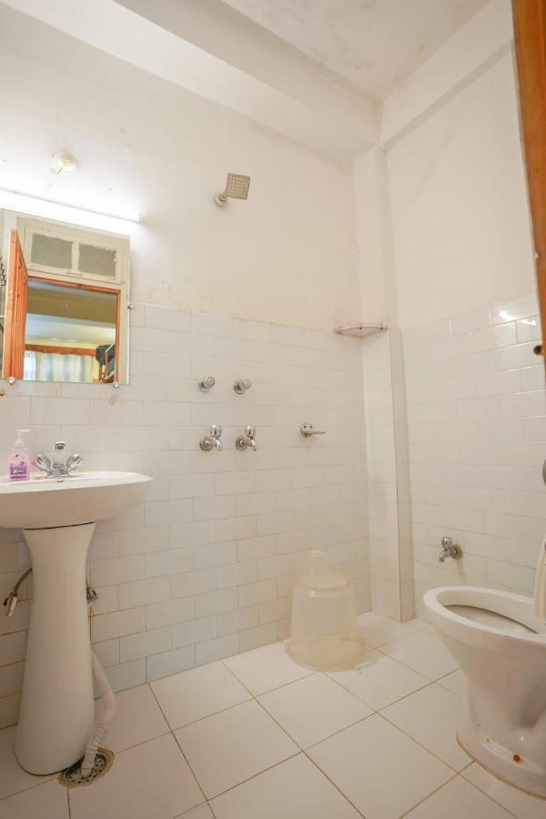מנאלי Mars Monkey Hostel & Cafe מראה חיצוני תמונה