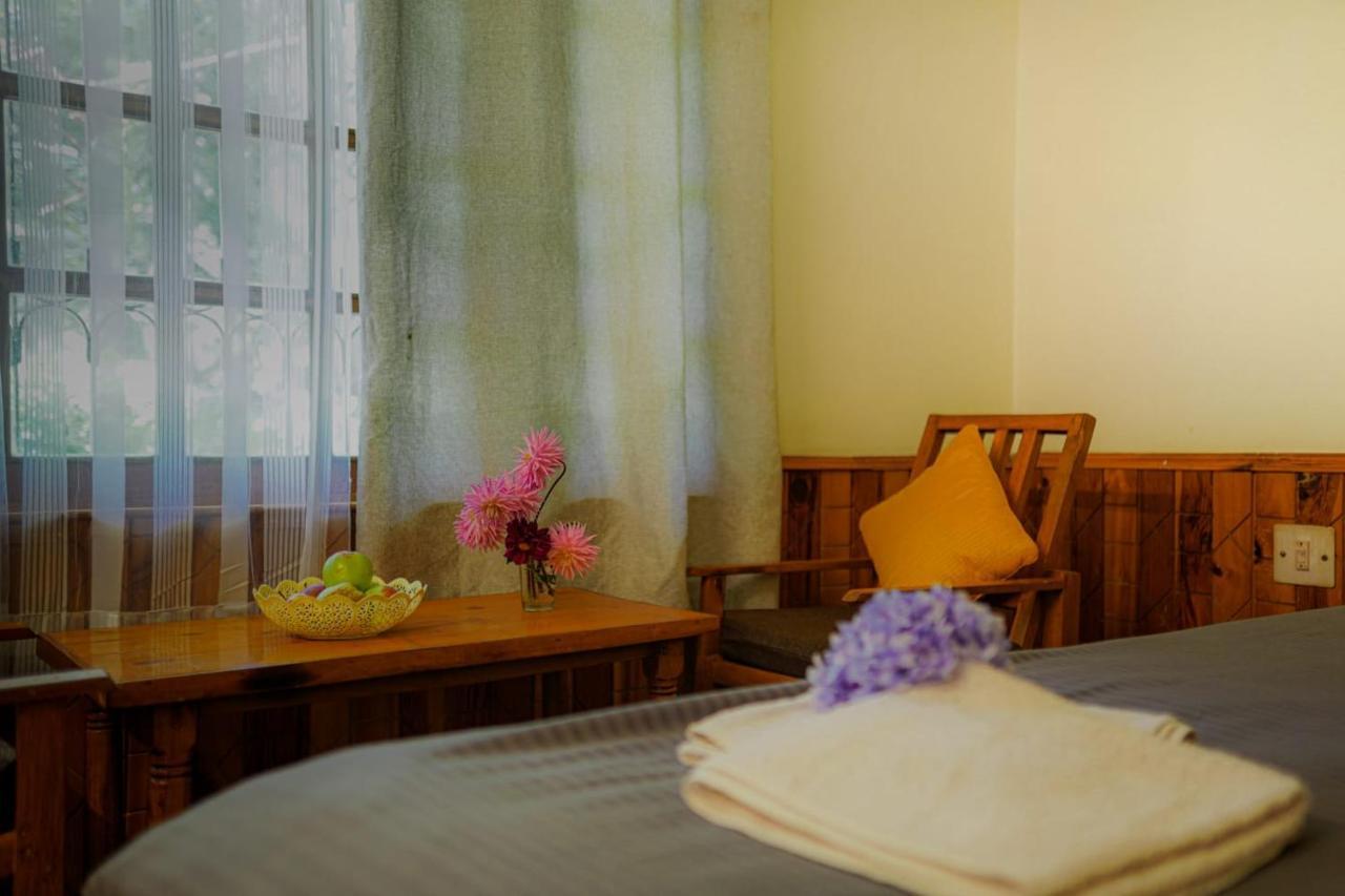 מנאלי Mars Monkey Hostel & Cafe מראה חיצוני תמונה