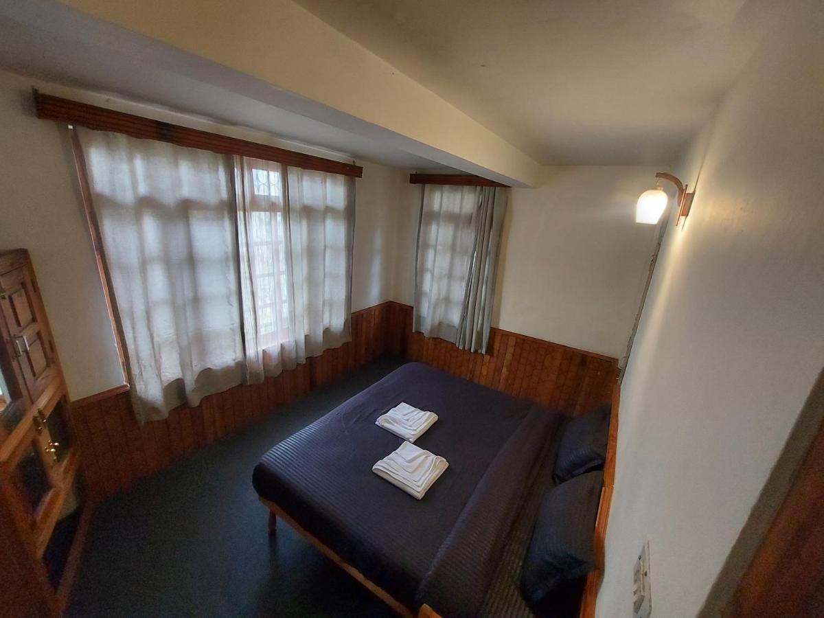 מנאלי Mars Monkey Hostel & Cafe מראה חיצוני תמונה