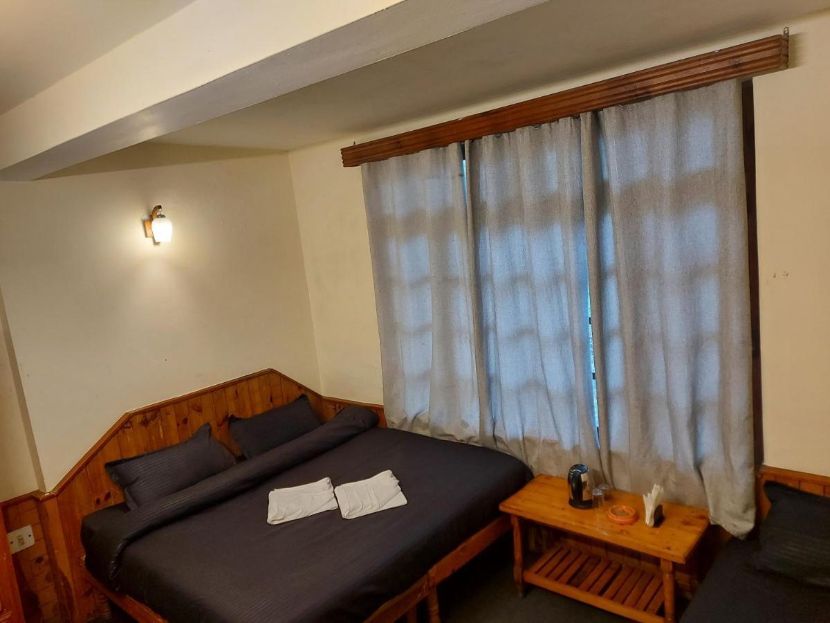 מנאלי Mars Monkey Hostel & Cafe מראה חיצוני תמונה