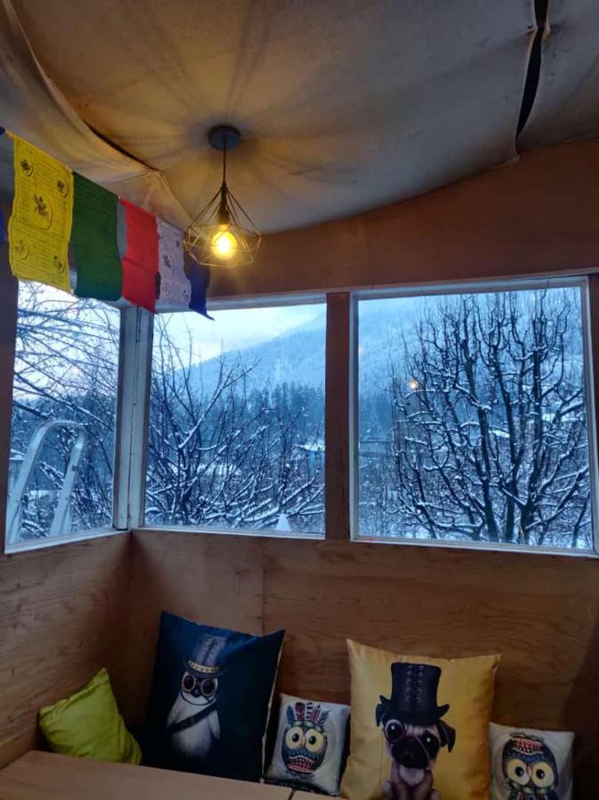 מנאלי Mars Monkey Hostel & Cafe מראה חיצוני תמונה